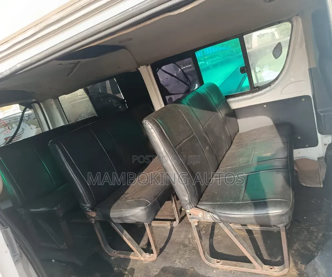 Toyota HiAce 2012 White