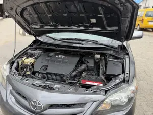 Toyota Corolla S Special Edition 4dr Sedan (1.8L 4cyl 4A) 2013 Gray