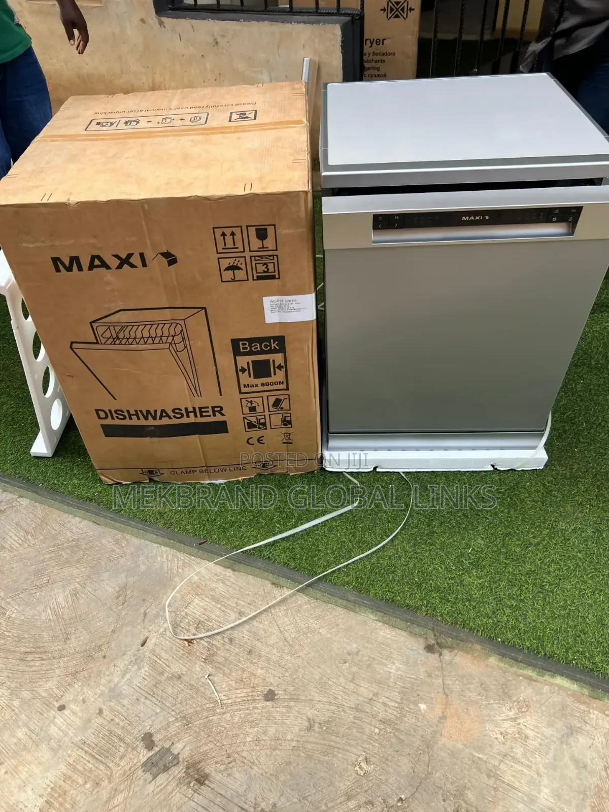 Maxi Dishwasher