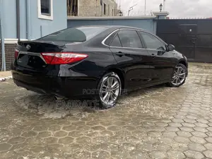 Toyota Camry SE 4dr Sedan (2.5L 4cyl 6A) 2017 Black