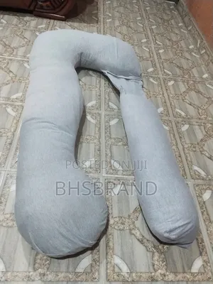 Quality Pregnancy Pillow (Fairly Used)