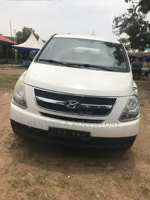 Hyundai H1 2010 White