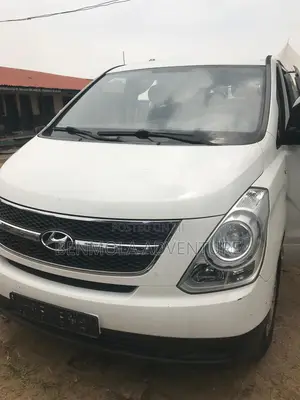 Hyundai H1 2010 White