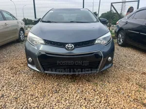 Toyota Corolla 2015 Gray