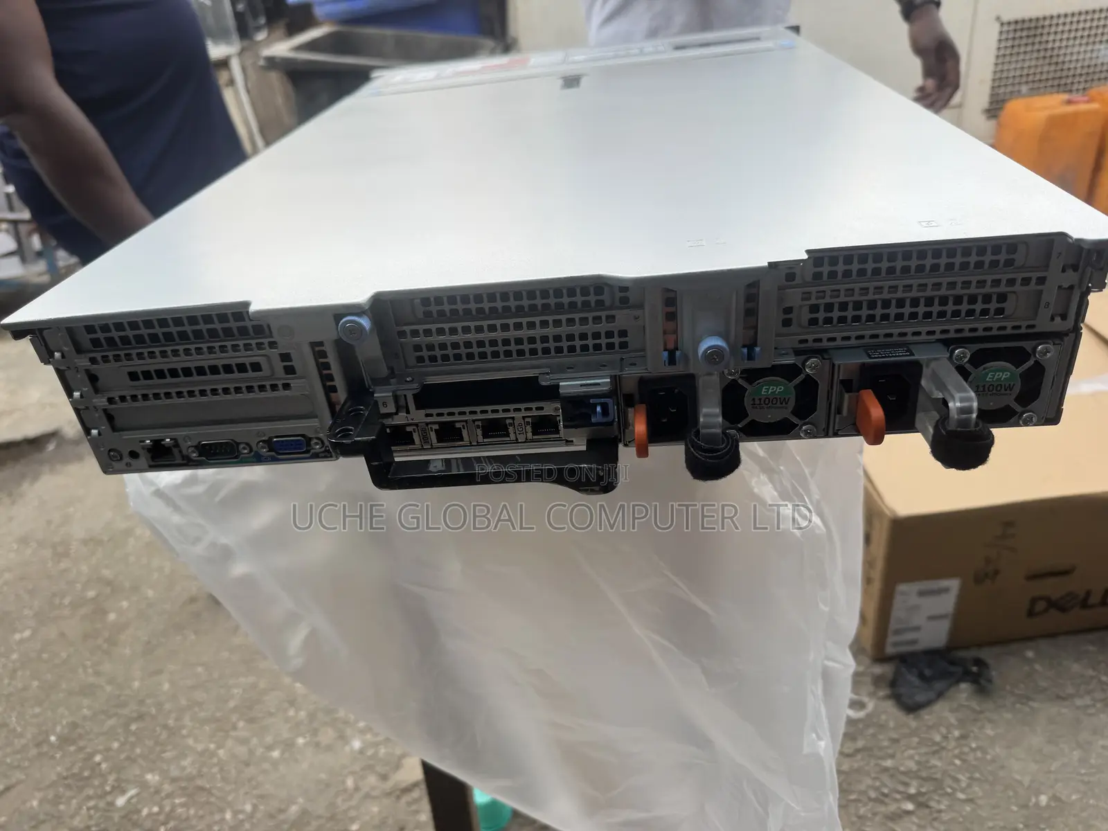 Server Dell PowerEdge R740 64GB Intel Xeon HDD 2T