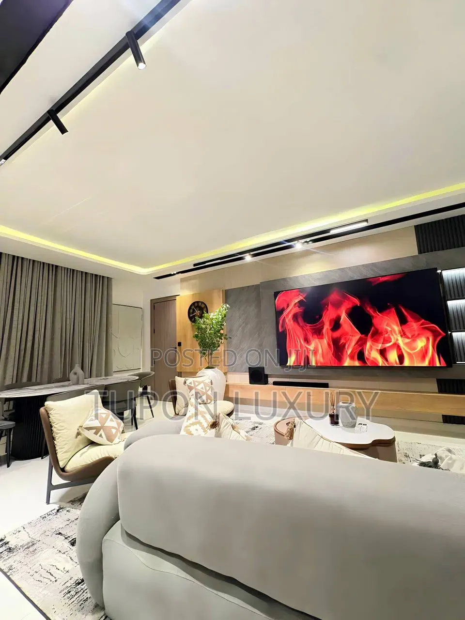 Spacious and Luxury 2bedroom With Ps5, Pool, Gym