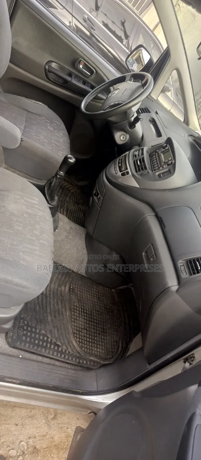 Toyota Previa 2007 Silver
