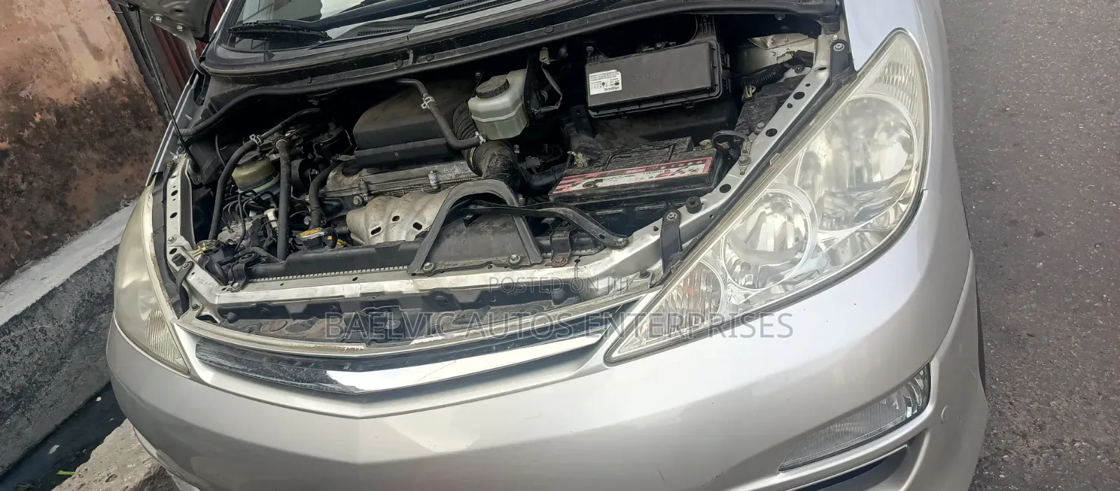 Toyota Previa 2007 Silver