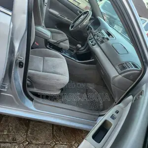 Toyota Camry 2004 Silver