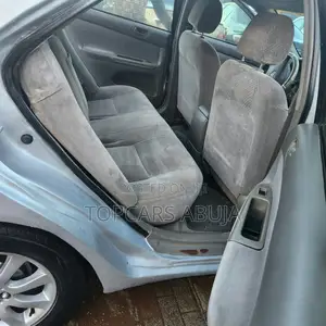 Toyota Camry 2004 Silver
