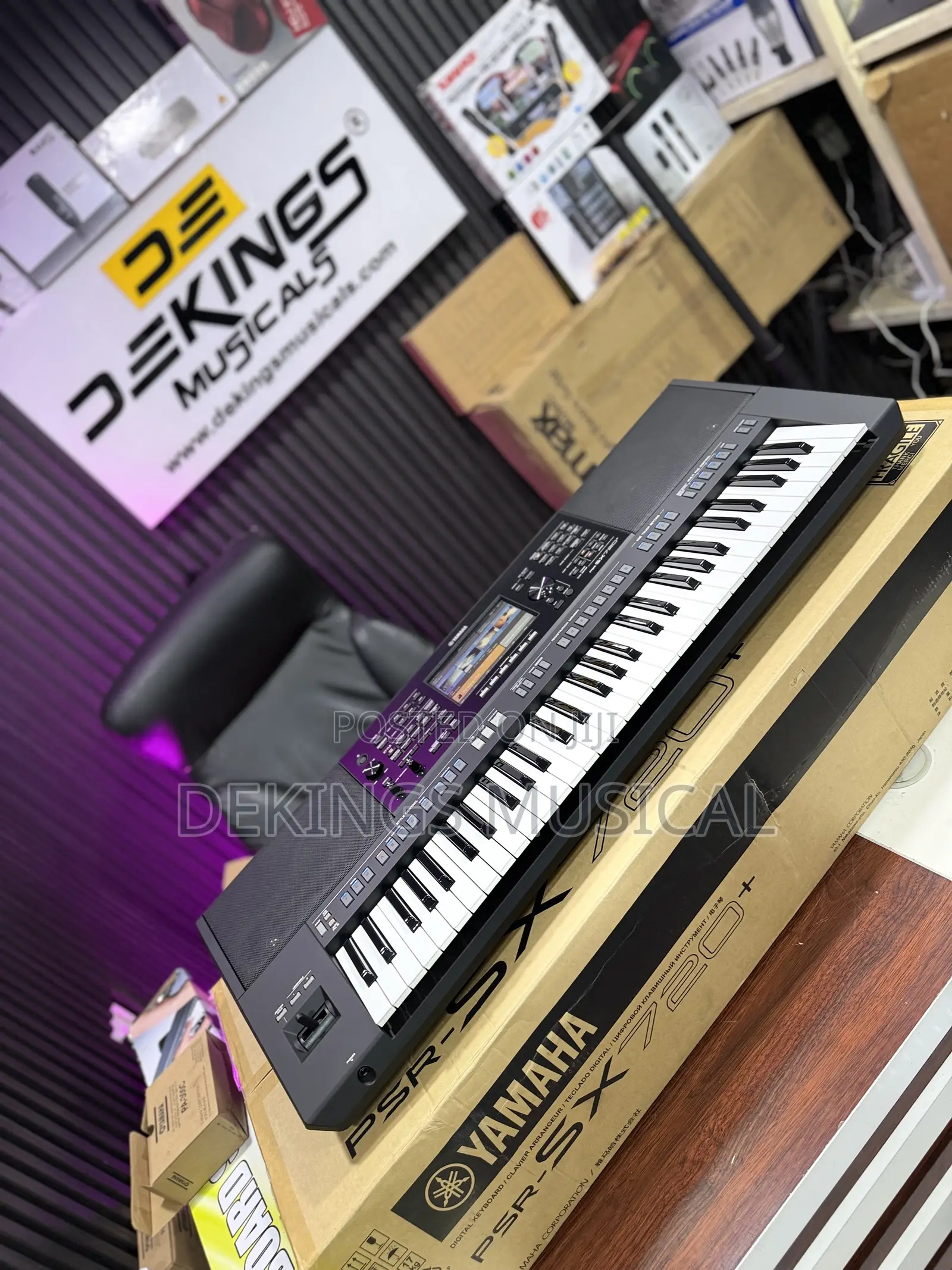 Yamaha PSR Sx720+ Keyboard & Sx720 Plus