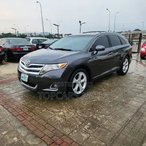Toyota Venza 2010 Gray