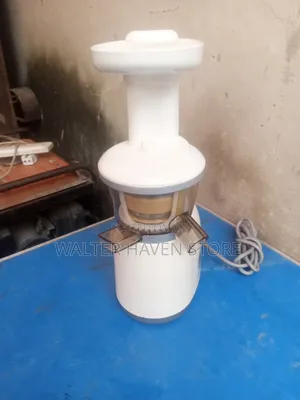 Hurom Slow Juicer