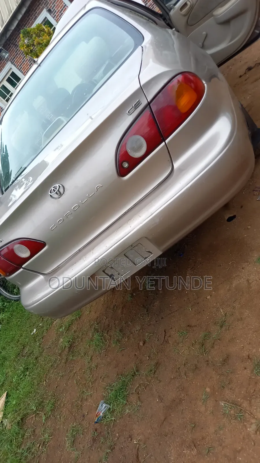 Toyota Corolla 2001 Brown