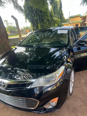 Toyota Avalon XLE Premium Sedan FWD (3.5L 6cyl 6A) 2017 Black