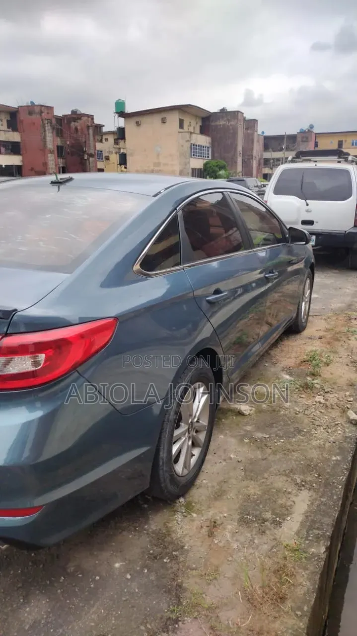 Hyundai Sonata 2016 Blue