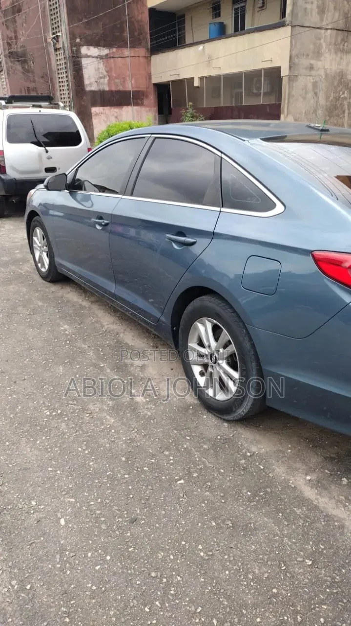 Hyundai Sonata 2016 Blue