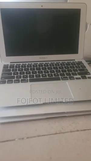 Laptop Apple MacBook Air 2015 8GB Intel Core i7 SSD 256GB