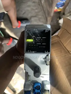 Peugeot 3008 Radio / Multimedia Stereo – Genuine/Oem Quality