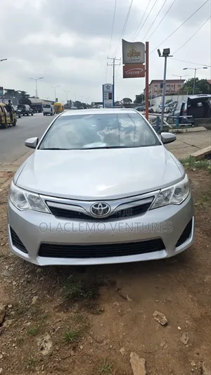 Toyota Camry 2014 Silver