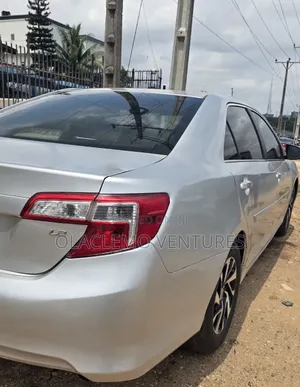 Toyota Camry 2014 Silver