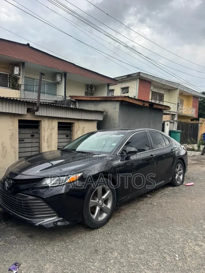 Toyota Camry 2018 Black