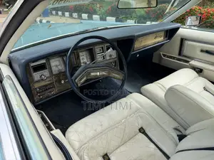 Lincoln Town Car 1981