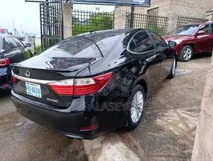 Lexus ES 2014 Black
