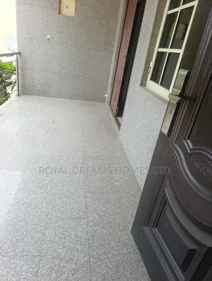 3bdrm Block of Flats in Jabi for rent
