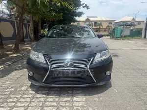 Lexus ES 2013 Black