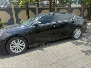 Lexus ES 2013 Black
