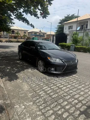 Lexus ES 2013 Black
