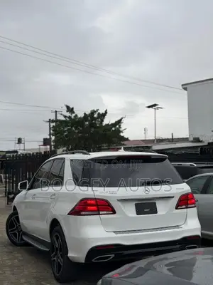 Mercedes-Benz GLE-Class 2018 White