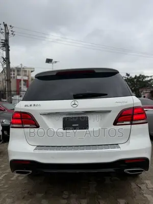 Mercedes-Benz GLE-Class 2018 White