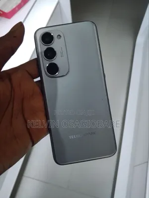 Tecno Spark 40 Pro+ 256 GB Gray