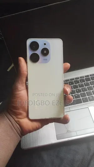 Tecno Spark 10 Pro 256 GB White