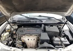 Toyota Camry XLE 4dr Sedan (2.4L 4cyl 5A) 2009 Silver