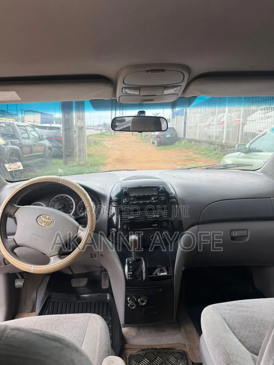 Toyota Sienna 2005 Gold