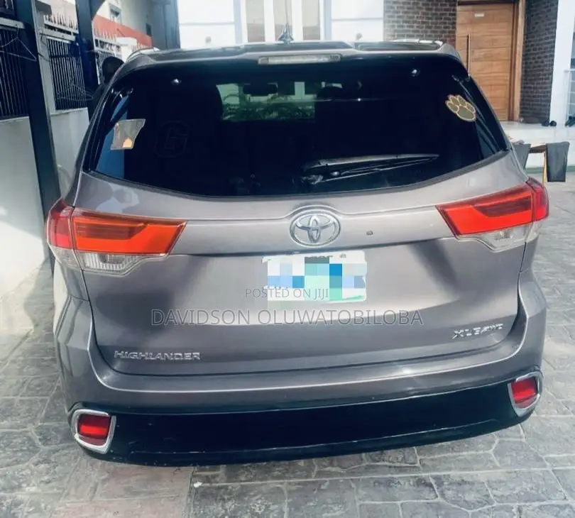 Toyota Highlander 2017 Gray