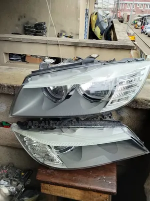 BMW E90 Head Lamp None Charger 2008 Model.