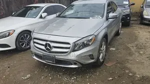 Mercedes-Benz GLA-Class GLA250 4dr SUV (2.0L 4cyl Turbo 7AM) 2015