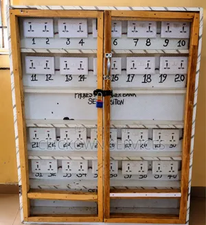 40 Sockets Phone-Charging Board Covered With Net Key-Lock
