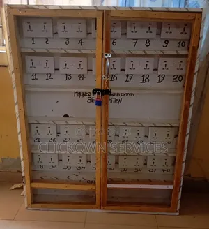 40 Sockets Phone-Charging Board Covered With Net Key-Lock