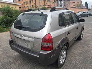 Hyundai Tucson 2005 Silver