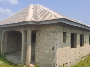 2bdrm Bungalow in Lekki Expressway for sale