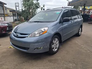 Toyota Sienna 2006 Blue