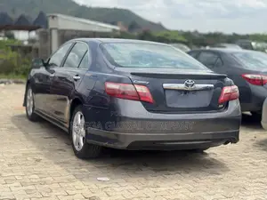 Toyota Camry SE 4dr Sedan (2.4L 4cyl 5A) 2008 Gray