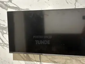 Hisense Smart TV 40 Inches
