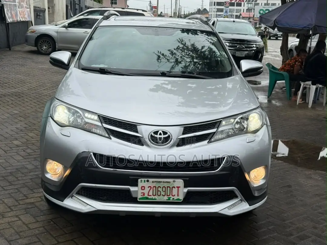 Toyota RAV4 2015 Silver