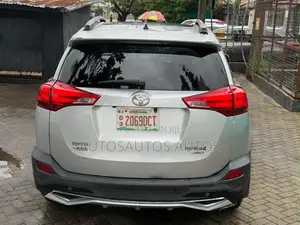 Toyota RAV4 2015 Silver
